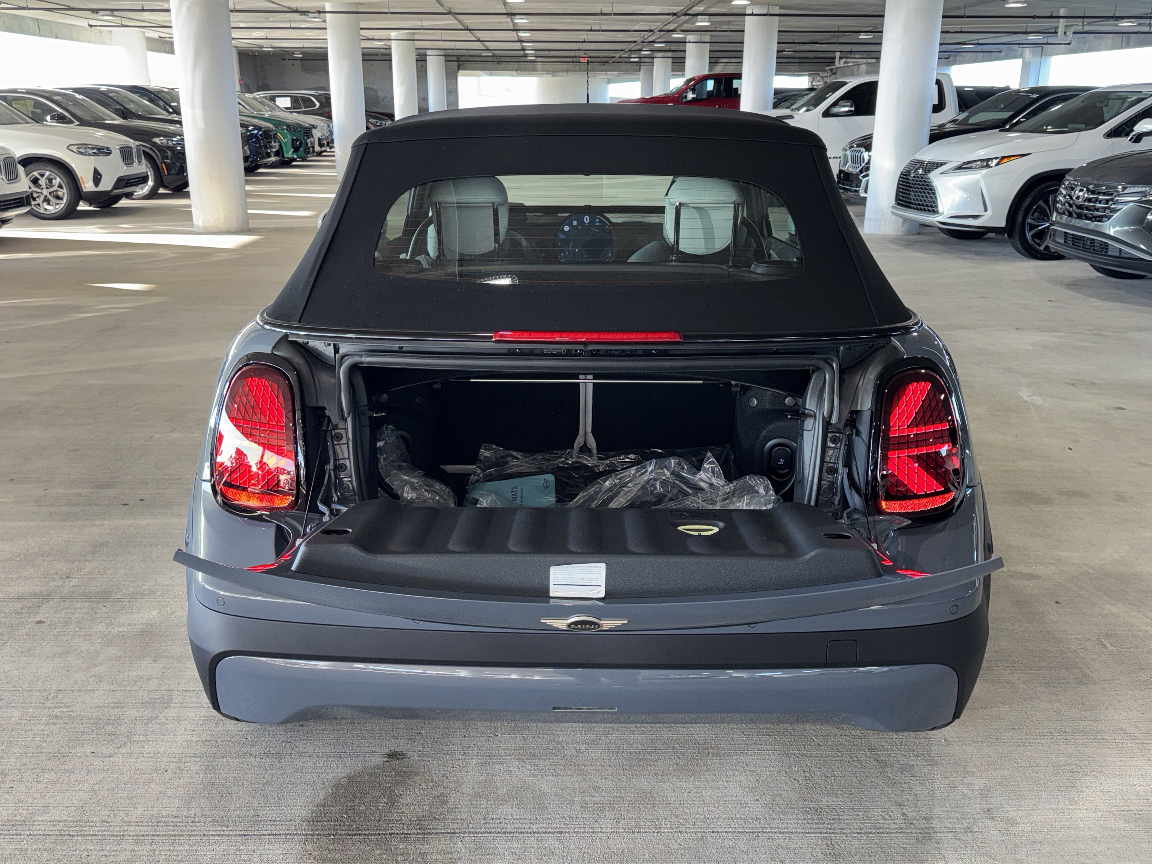 2026 MINI Convertible S - Photo 11