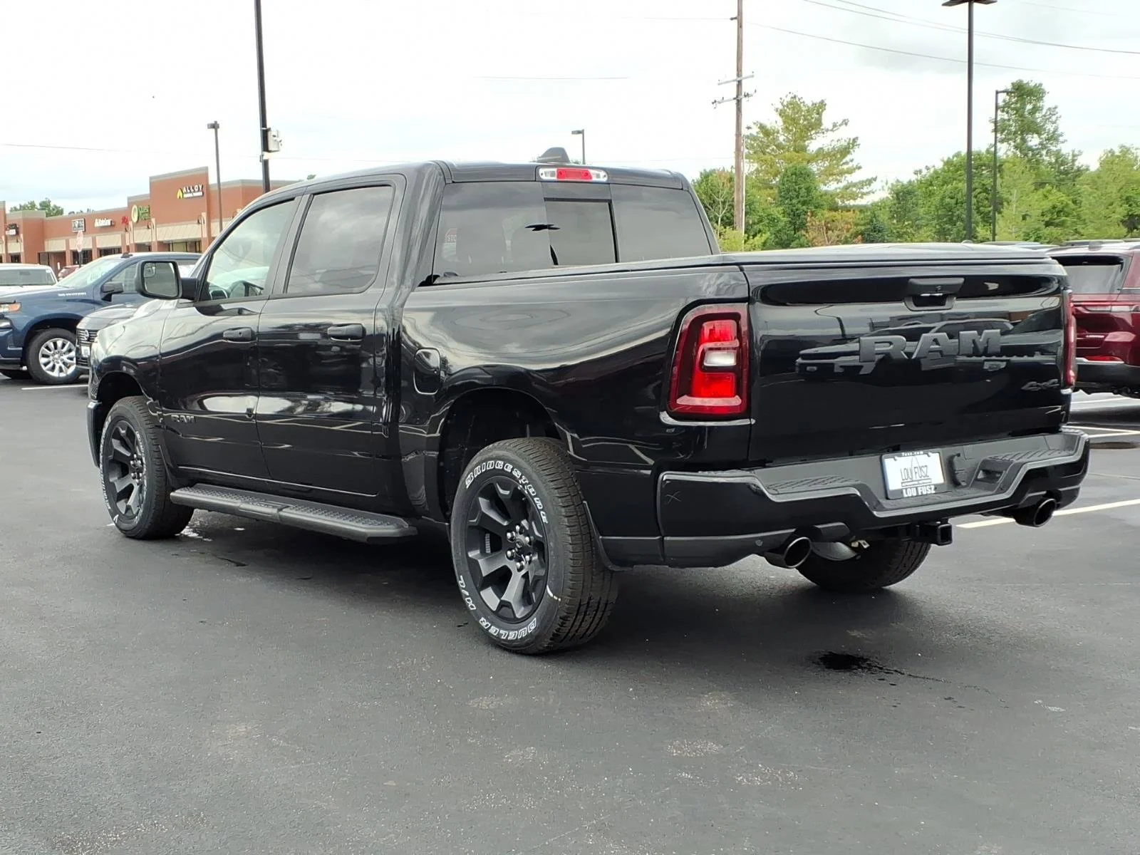 New 2026 Diamond Black Crystal Pearl-Coat Exterior Paint RAM Express image 4