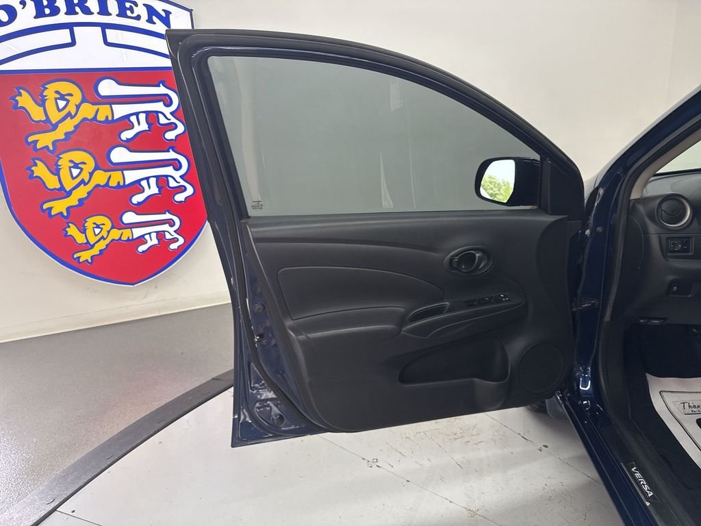 Used 2012 Blue Onyx Metallic Nissan 1.6 SV image 13