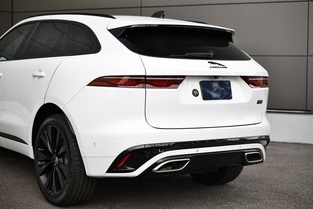 2026 Jaguar F-Pace R-Dynamic S - Photo 11
