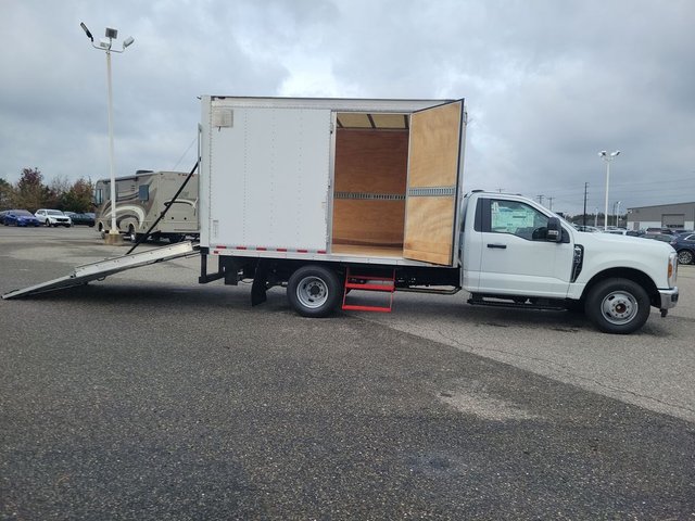 2026 Ford Chassis Cab F-350® XL