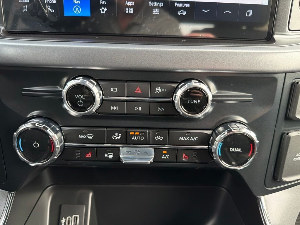New 2026 Antimatter Blue Metallic Ford XLT image 31