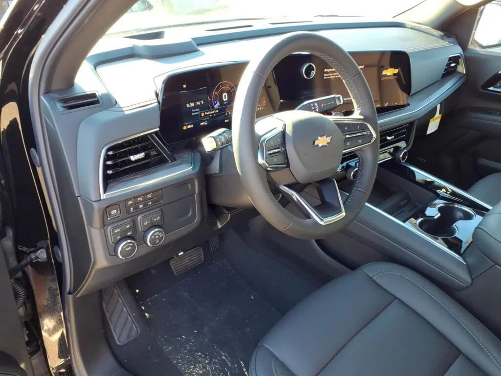 2027 Chevrolet Tahoe LT - Photo 8