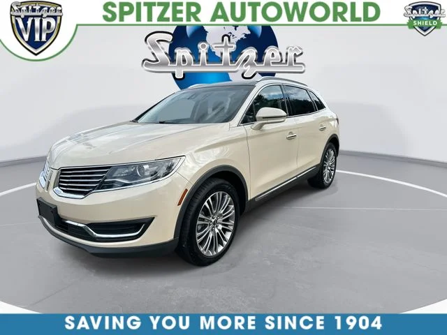 Used 2018  Lincoln Reserve image 4