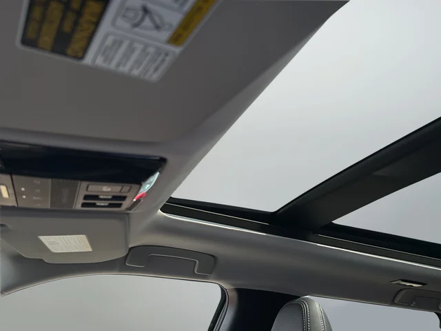 New 2026 Gray Mitsubishi SE image 15