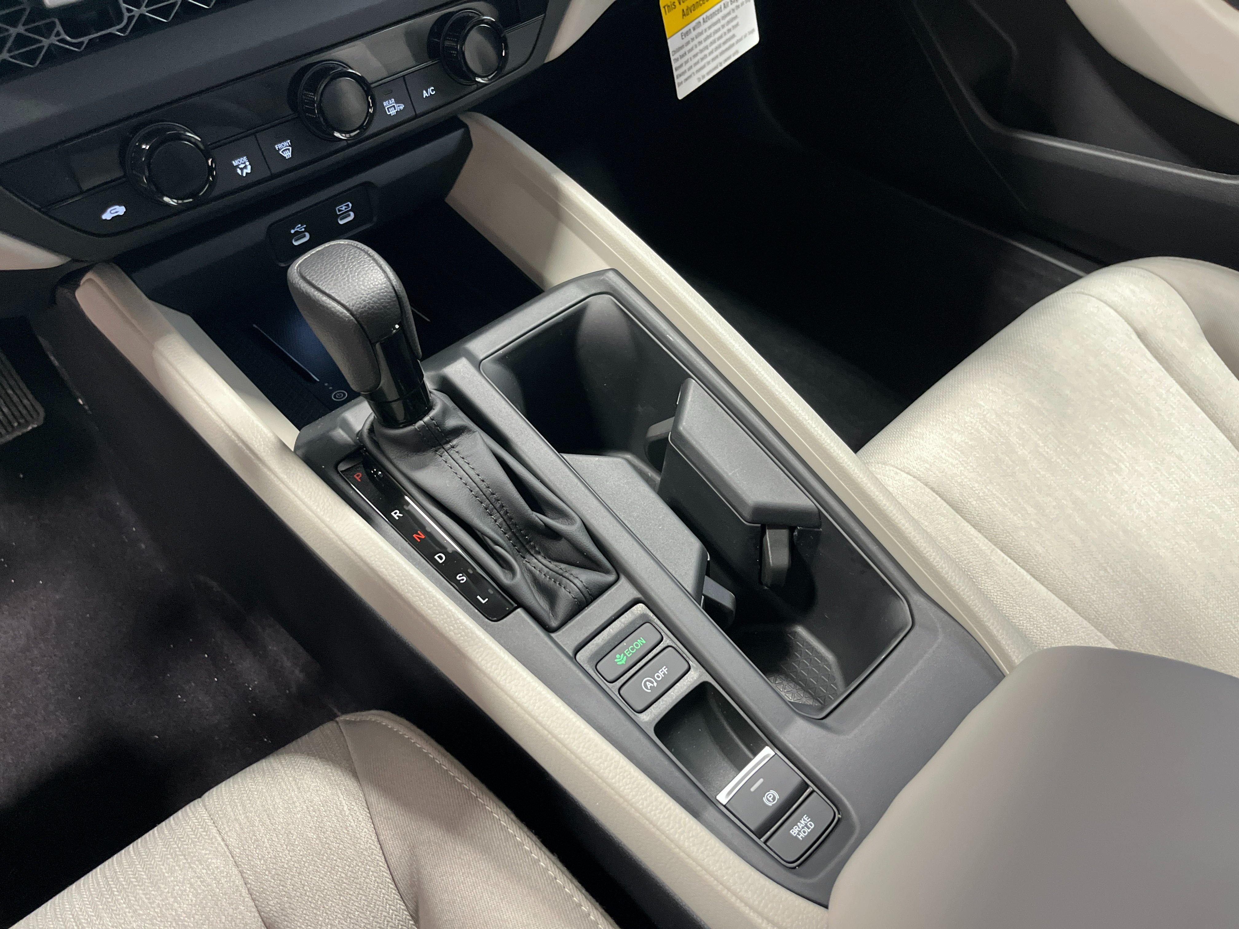 New 2026 Meteorite Gray Metallic Honda SE image 16
