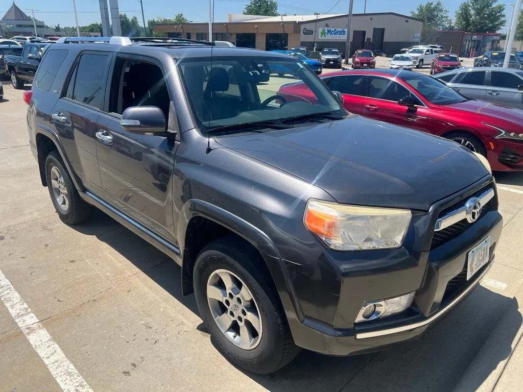 Used 2012 Gray Toyota SR5 image 6