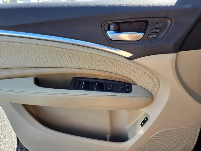 Used 2019 Black Acura 3.5L Technology Package image 37