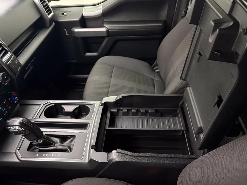 Used 2016  Ford XLT image 28
