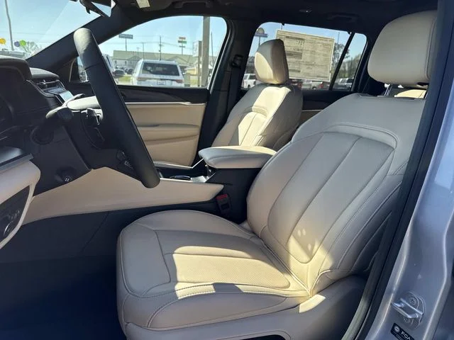 New 2025 Silver Jeep Limited image 18