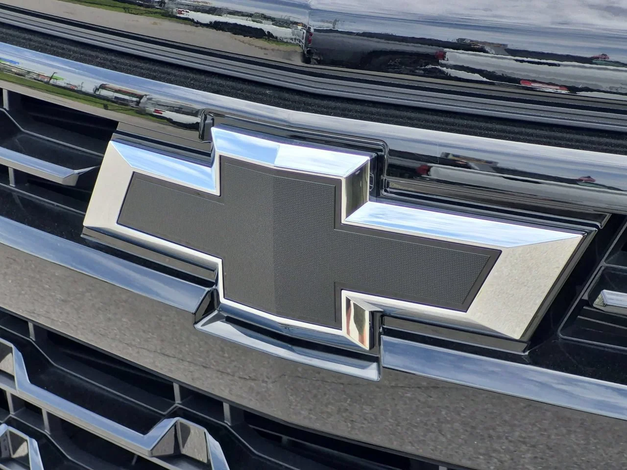 New 2026 Black Chevrolet RST image 30