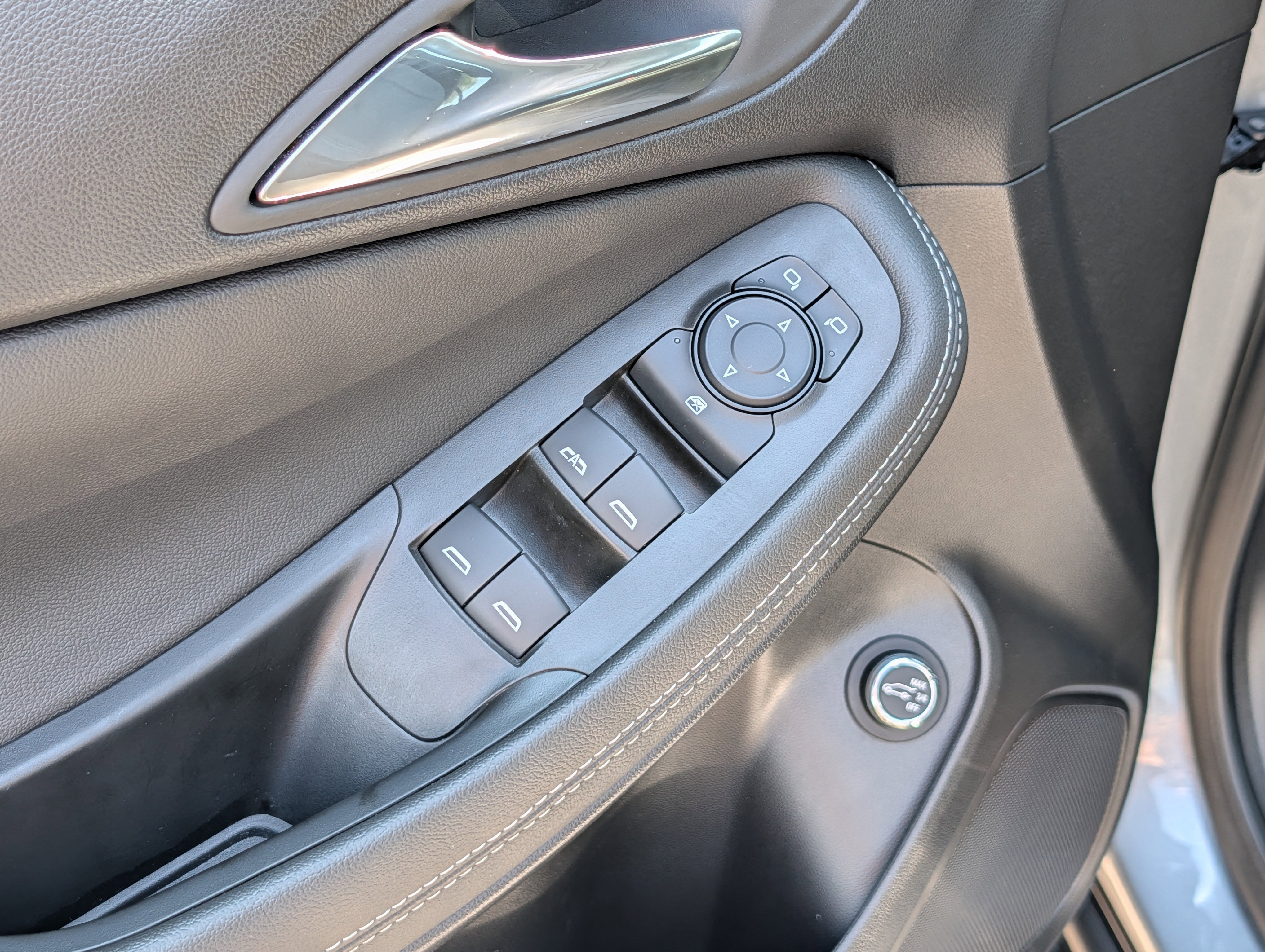 Used 2024 Moonstone Gray Metallic Buick Preferred image 19