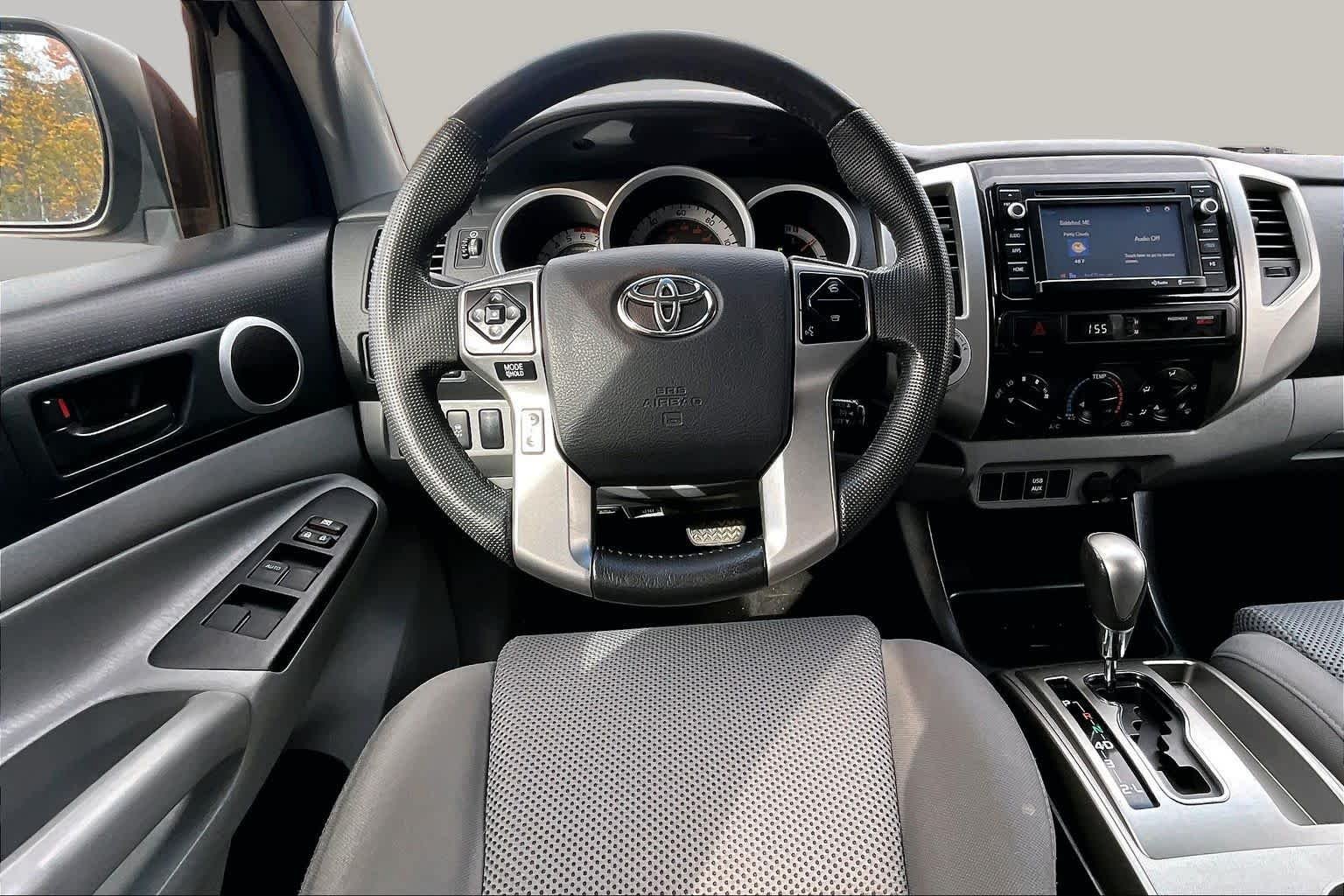 Used 2014 Spruce Mica Toyota  image 5