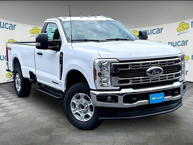 New 2026 White Ford XLT image 1
