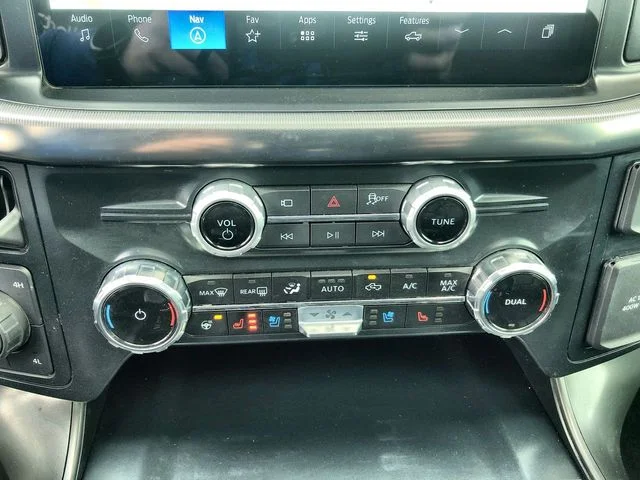 Used 2025 Silver Ford Lariat image 19