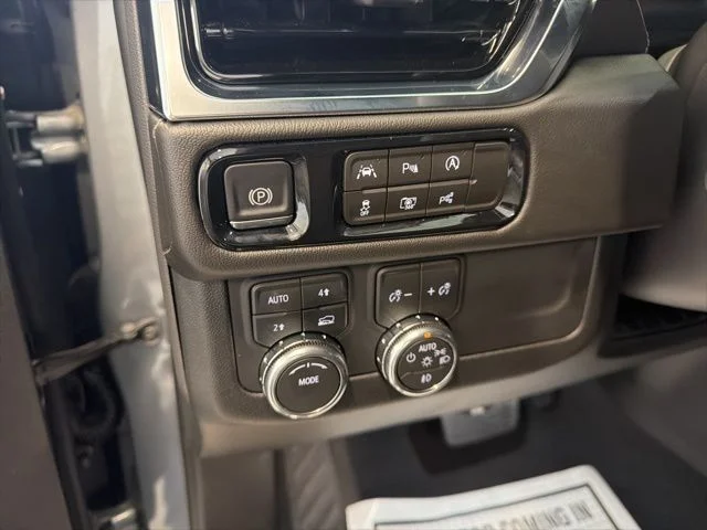 2026 GMC Yukon XL Denali - Photo 27