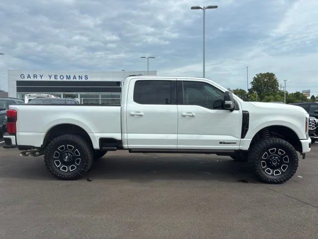 Used 2025 White Metallic Ford Platinum image 8
