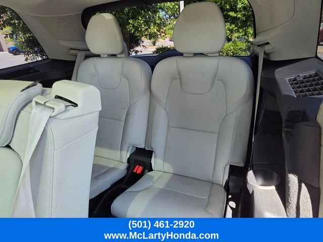 Used 2022 Crystal White Metallic Volvo T5 Momentum image 13