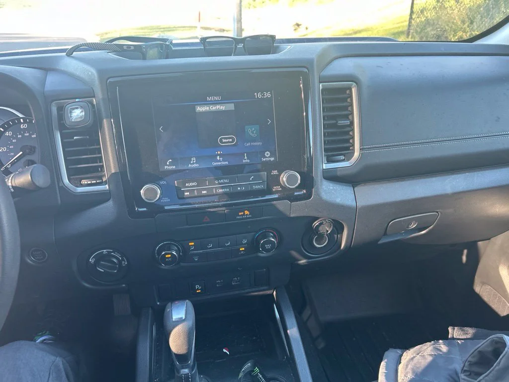 Used 2022 Blue Nissan SV image 14