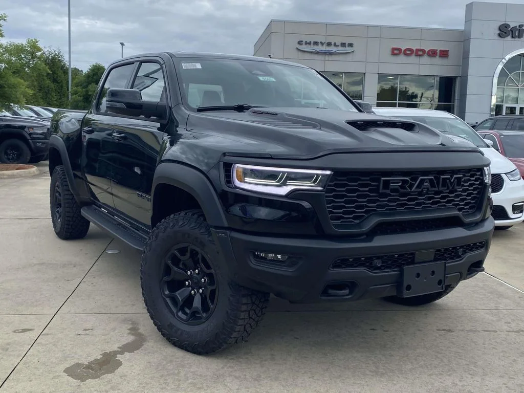 New 2026 Diamond Black Crystal Pearl-Coat Exterior Paint RAM RHO image 32