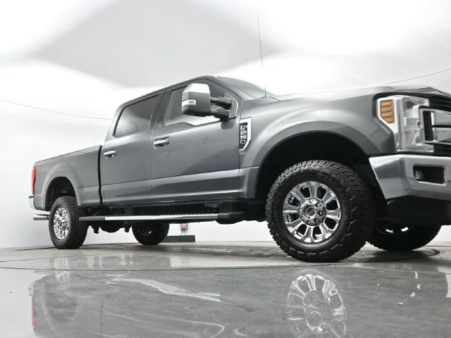 Used 2019 Magnetic Metallic Ford XL image 20