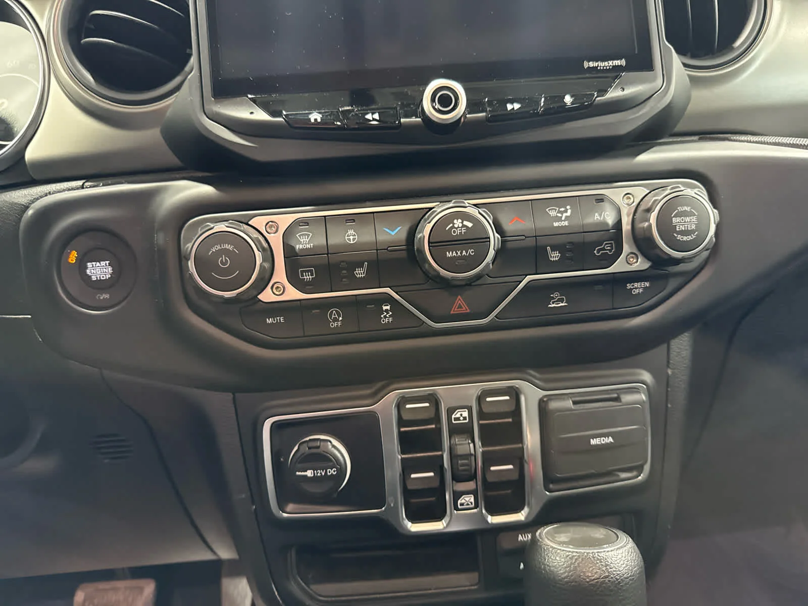 Used 2023 Gray Jeep 4-Door High Tide 4x4 image 18