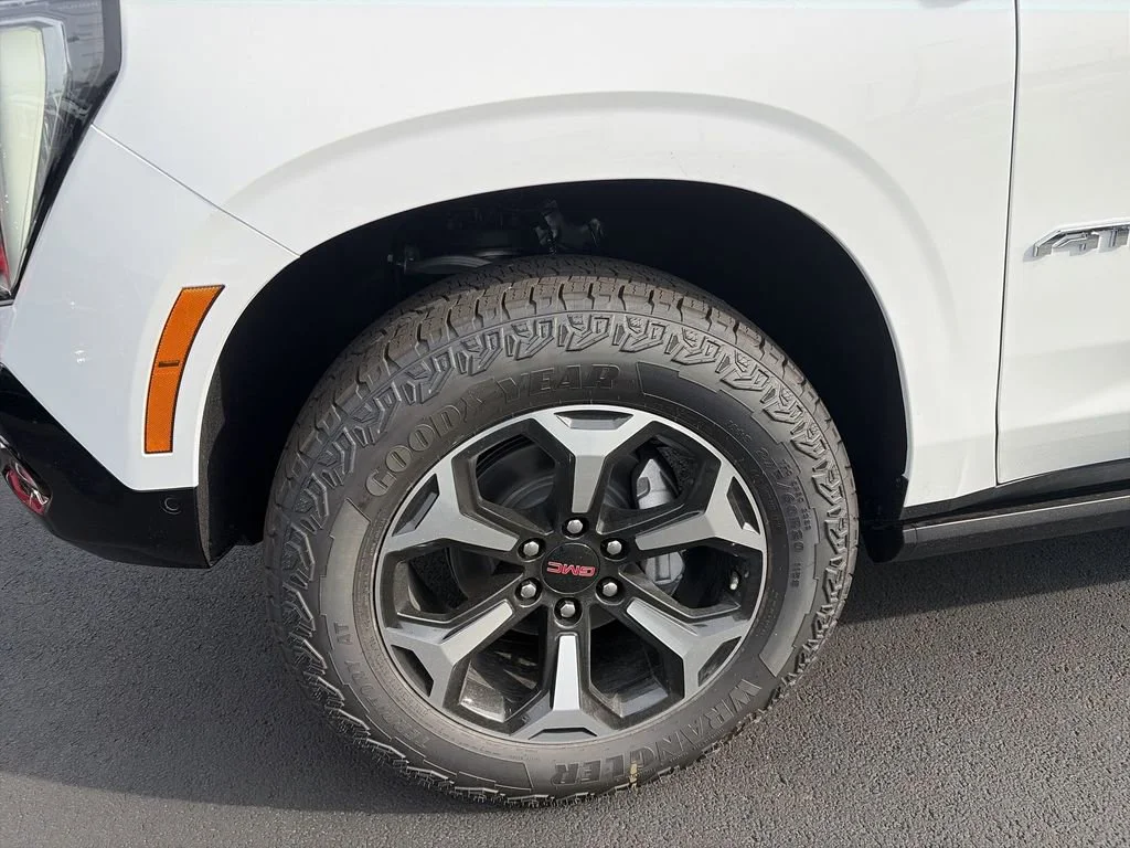 New 2026 Summit White GMC AT4 image 16