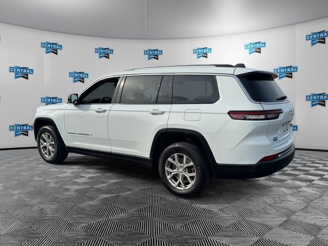 Used 2023 White Jeep Limited image 4