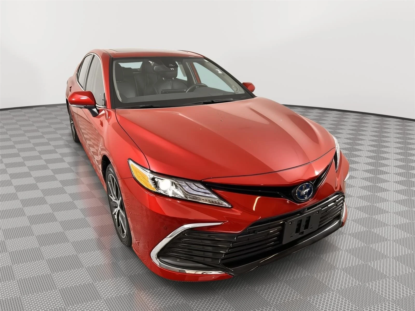 Used 2024 Supersonic Red Toyota XLE image 10