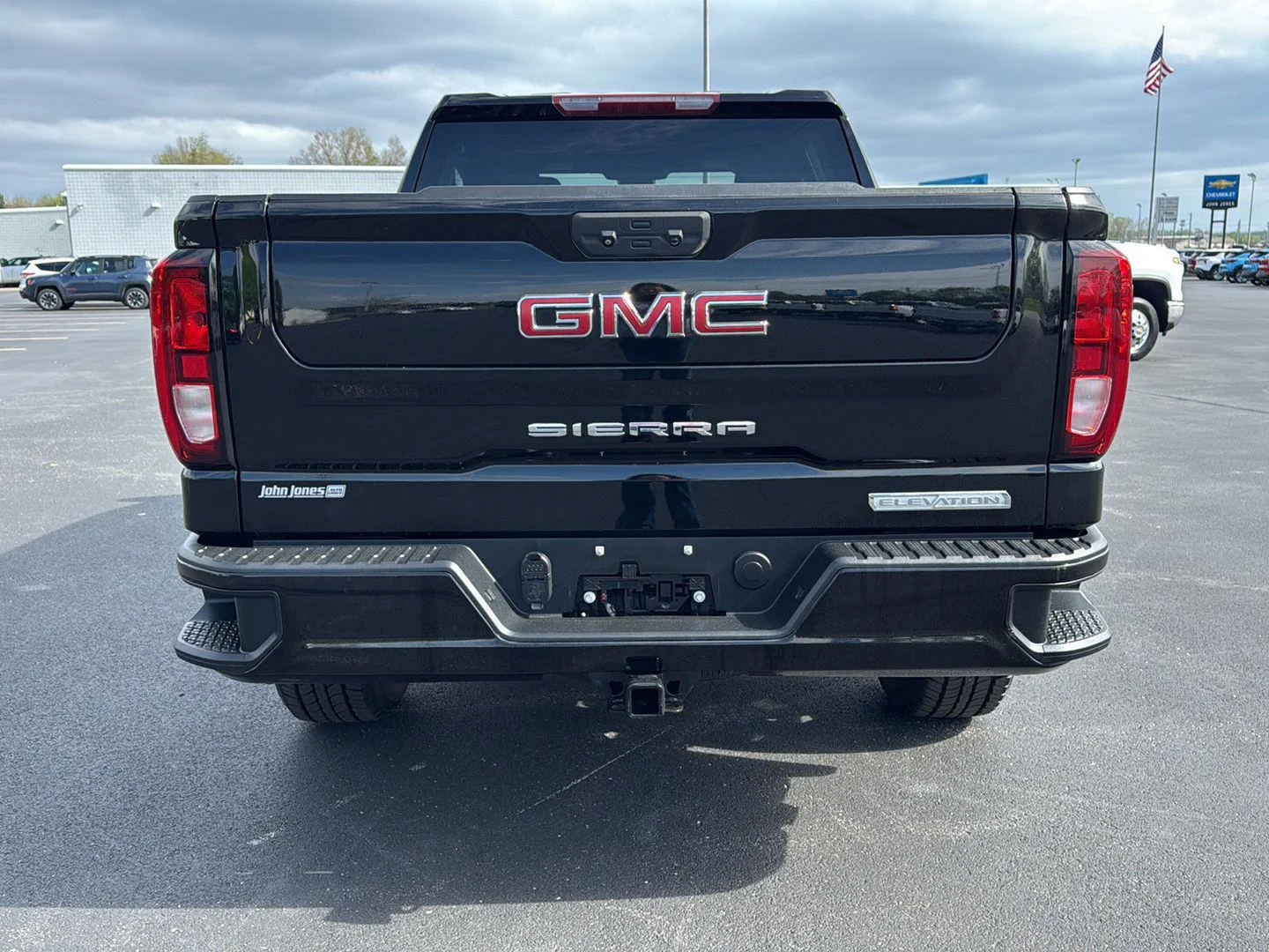 Used 2022 Onyx Black GMC Elevation image 16