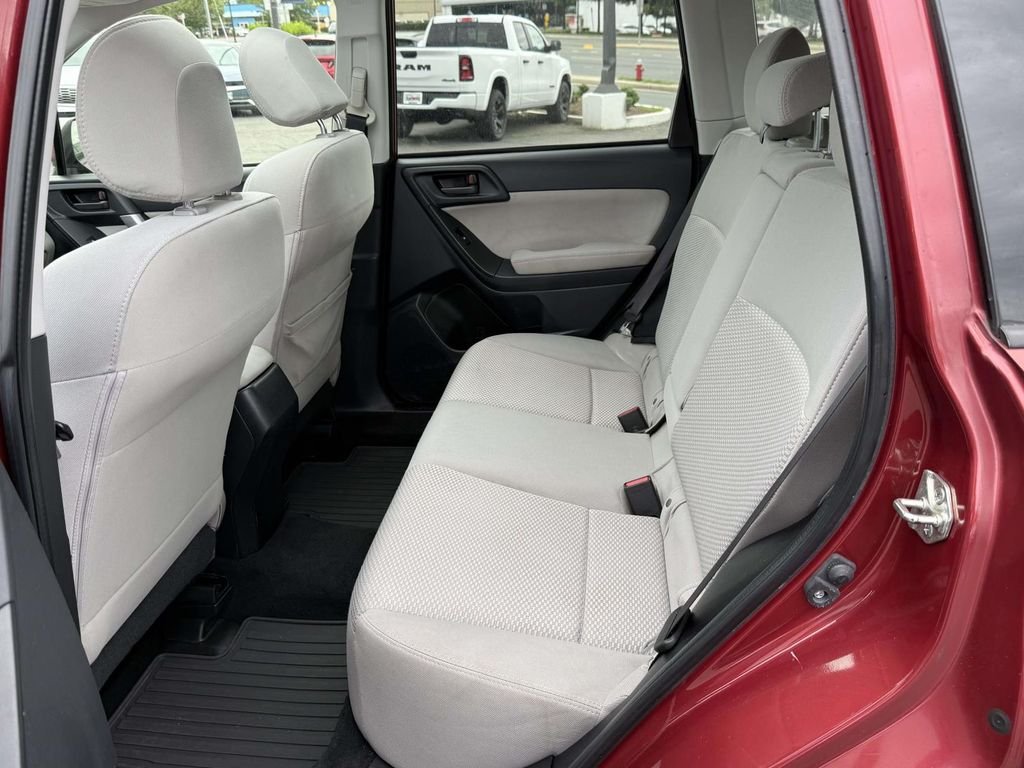 Used 2015 Venetian Red Pearl Subaru 2.5i Premium image 15