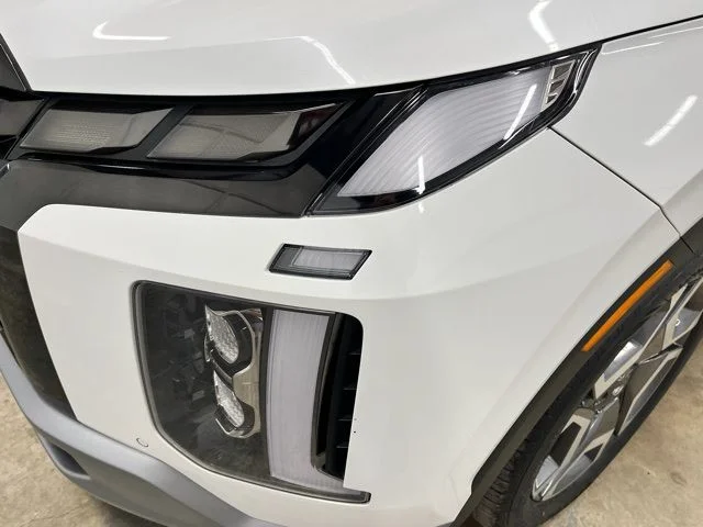Used 2023 White Hyundai Limited image 8