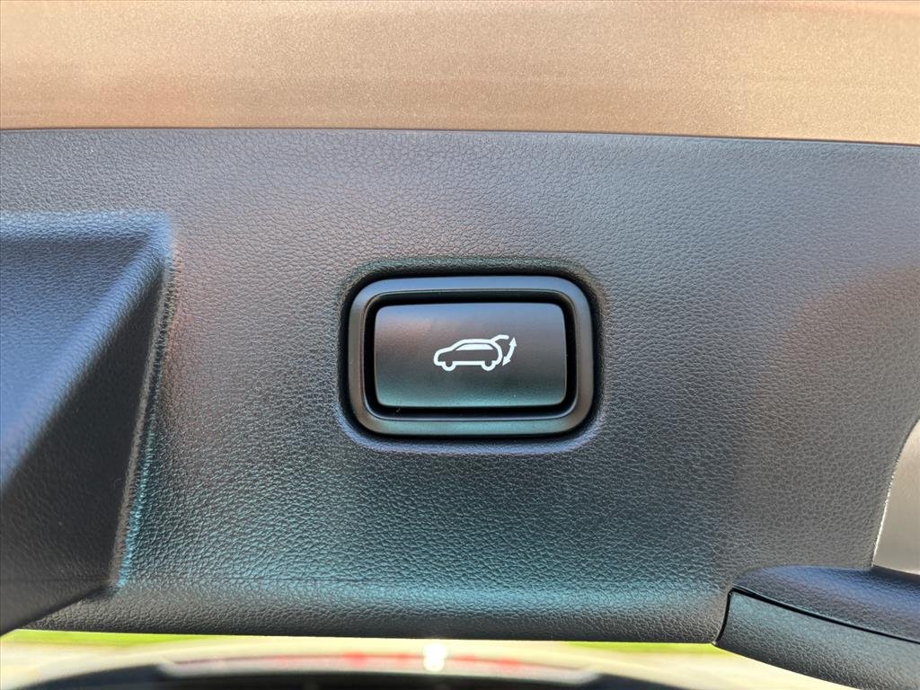 Certified Used 2025 Cashmere Bronze Hyundai SEL Convenience image 22