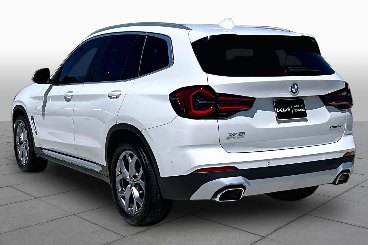 Used 2024 Alpine White BMW xDrive30i image 12