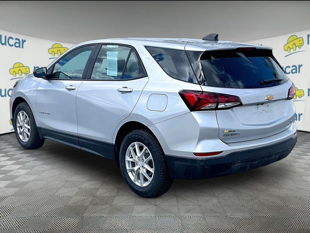 Used 2022 Silver Ice Metallic Chevrolet LS image 4