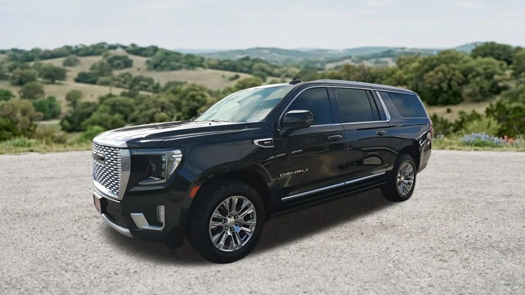 Used 2023 Black GMC Denali image 3