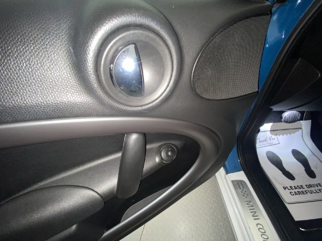 Used 2012 Blue MINI Base image 13