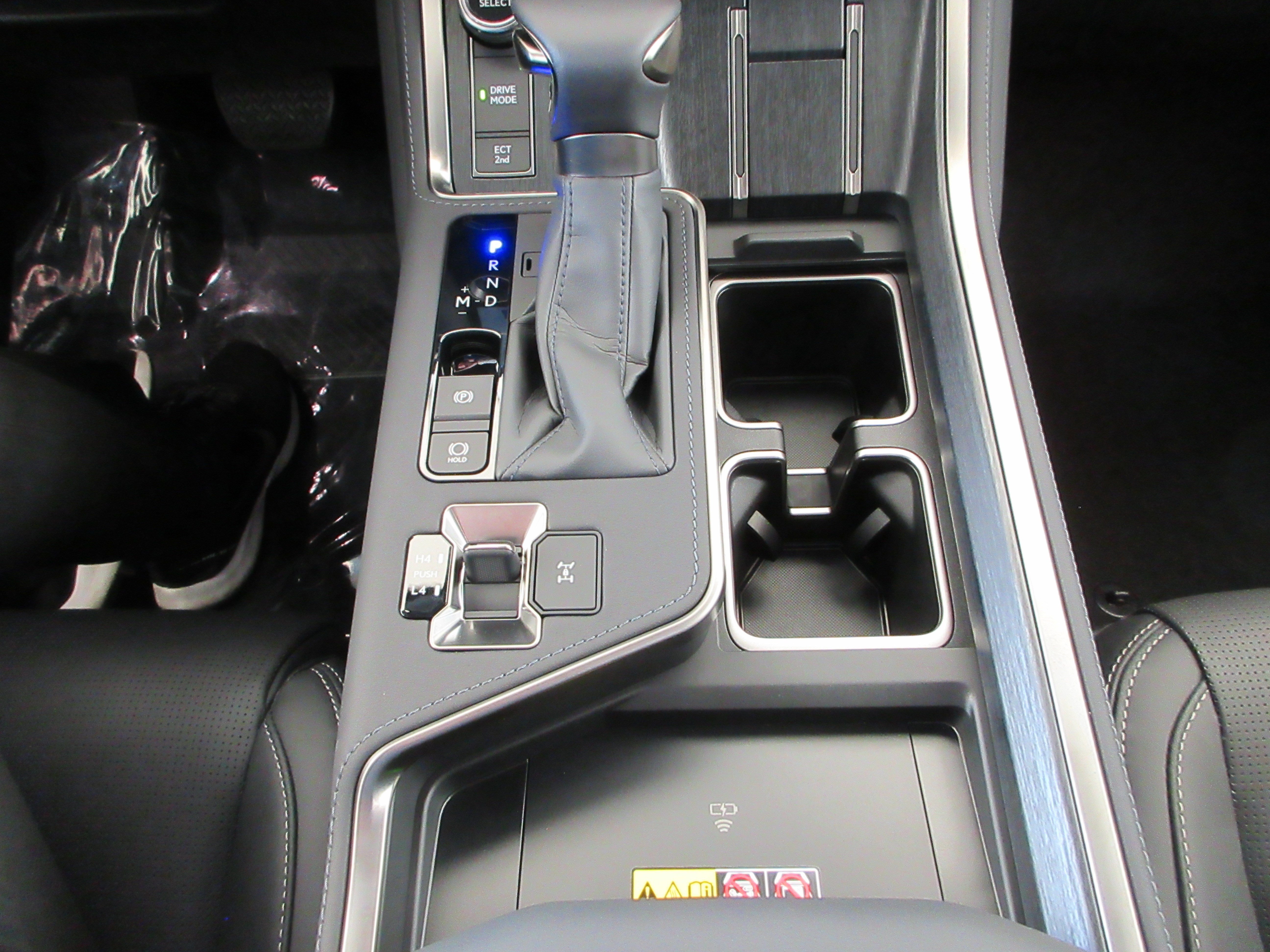 2026 Lexus GX Luxury - Photo 50