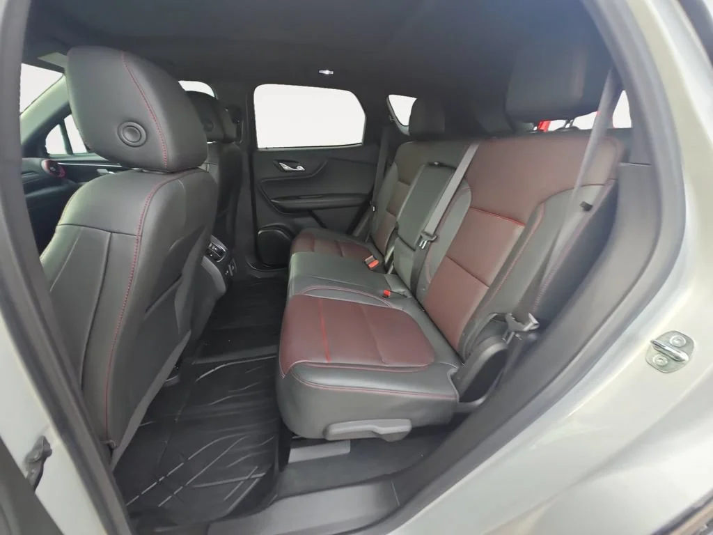 Used 2022 Silver Ice Metallic Chevrolet RS image 15