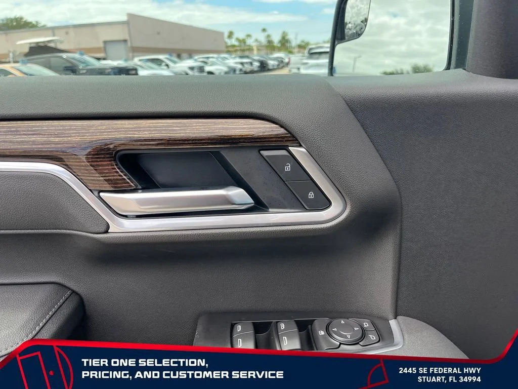 New 2026 Summit White GMC Elevation image 22