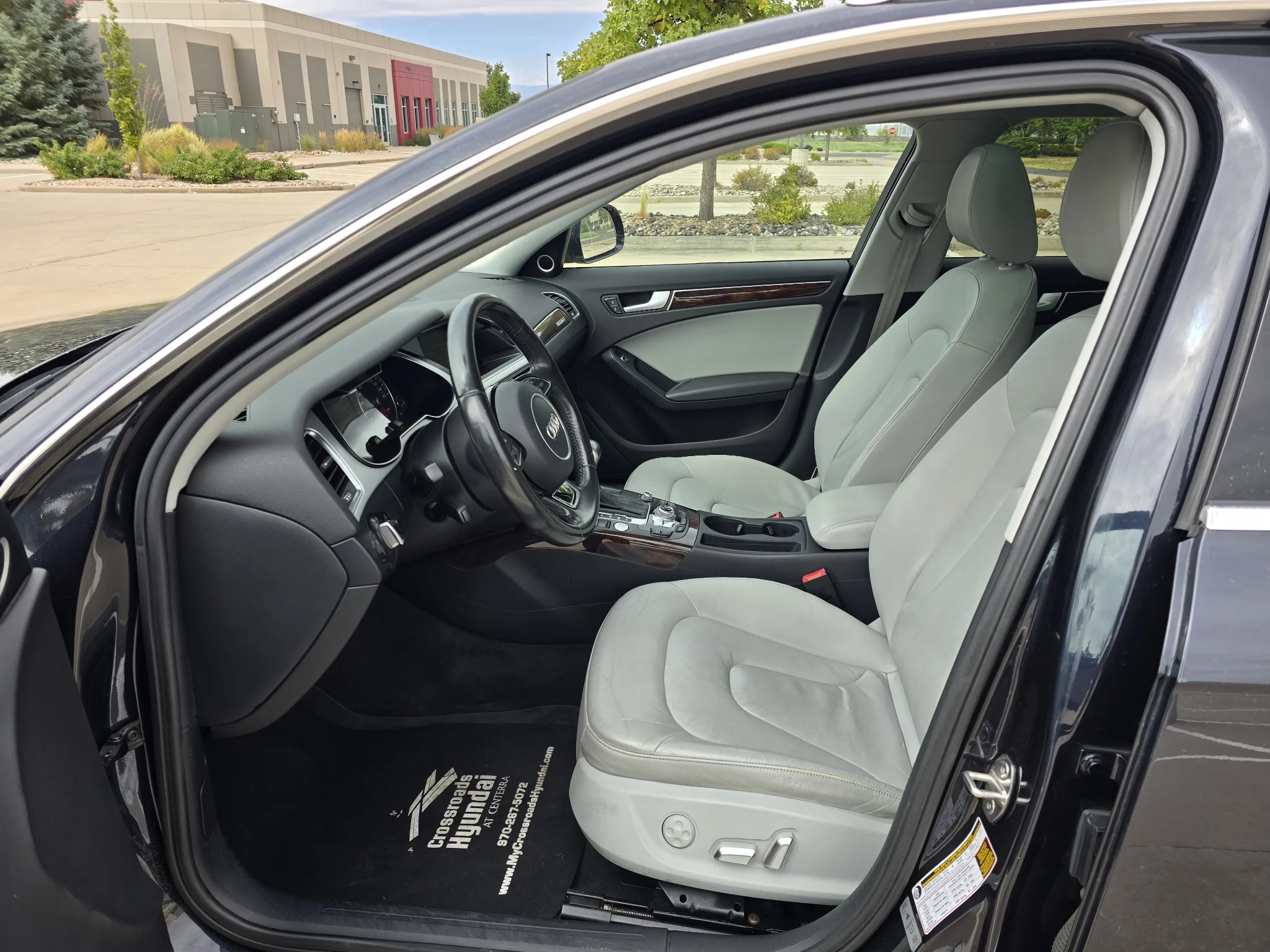 Used 2016 Moonlight Blue Metallic Audi Premium Plus image 12