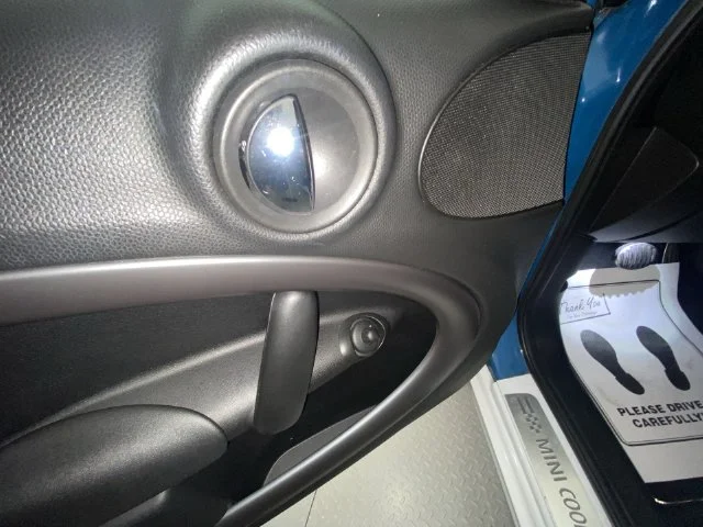 Used 2012 Blue MINI Base image 13