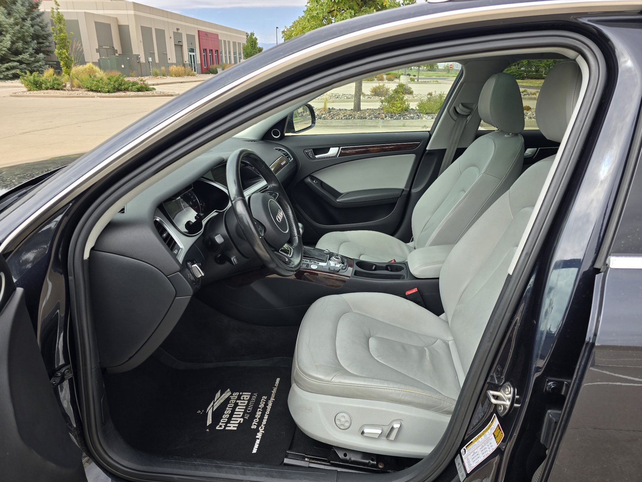 Used 2016 Moonlight Blue Metallic Audi Premium Plus image 11