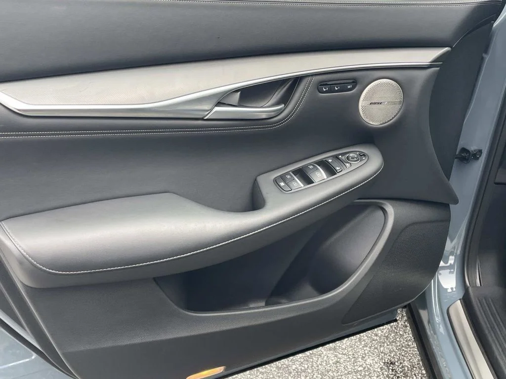 2025 INFINITI QX55 Essential - Photo 12