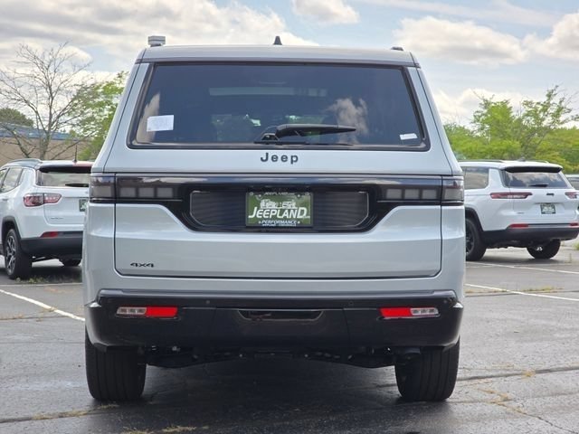 New 2026 Silver Zynith Jeep Summit Reserve image 37