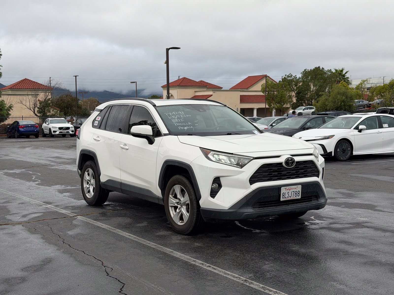 Used 2019 Super White Toyota XLE image 2