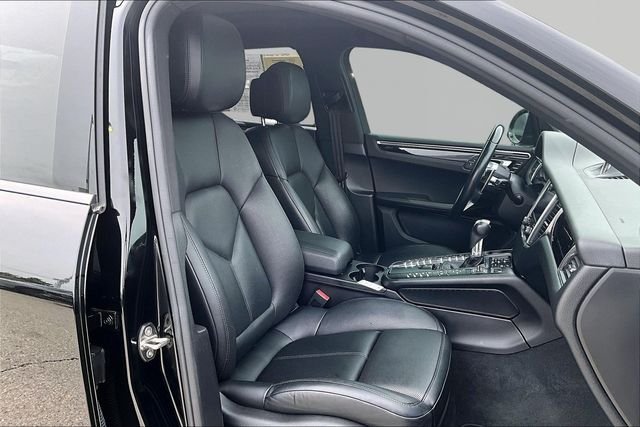 Used 2018 Black Porsche Base image 7