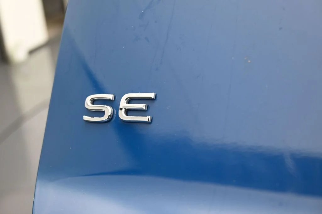 Used 2025 Blue Metallic Volkswagen 2.0T SE image 31