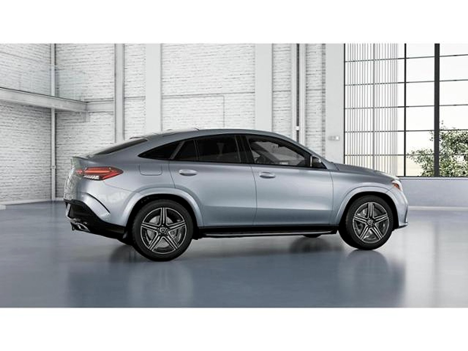 Used 2025 Cirrus Silver Metallic Mercedes-Benz 4MATIC® image 17