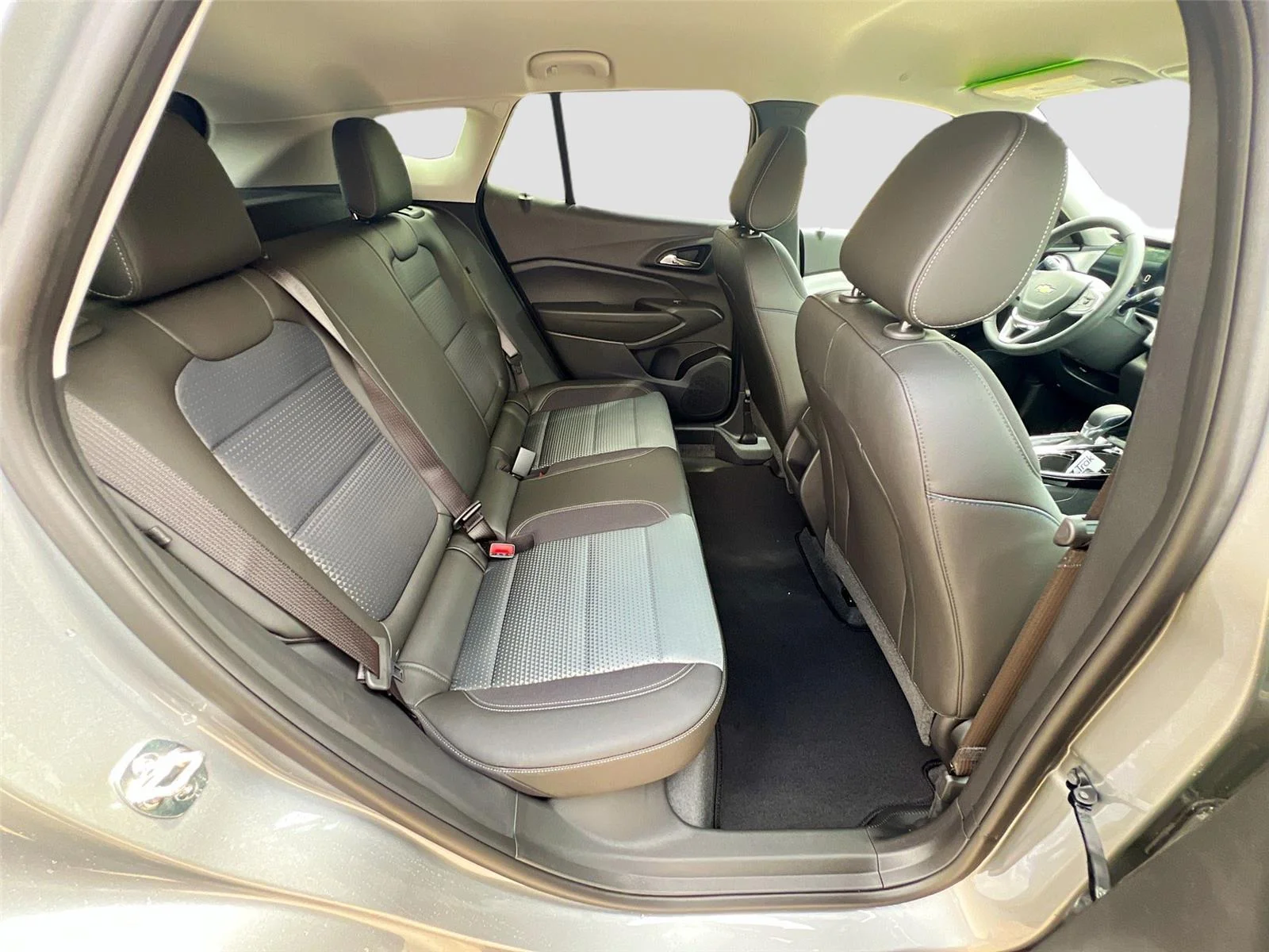 New 2026 Sterling Gray Metallic Chevrolet LT image 26
